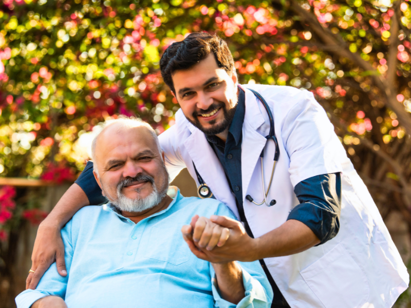 Um hospital de transição acolhe pacientes já estabilizados, mas ainda dependentes de suporte multiprofissional. Um hospital de transição acolhe pacientes já estabilizados, mas ainda dependentes de suporte multiprofissional.